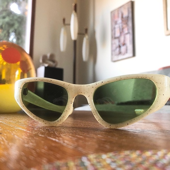 VINTAGE ‘60s COOL-RAY POLAROID GLITTER SUNGLASSES - Picture 2 of 12